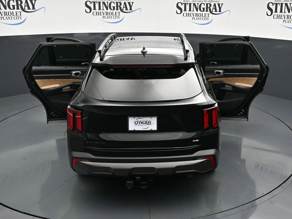 Used 2025 Kia Sorento SX Prestige w/ Olive Brown Leather Package image 26