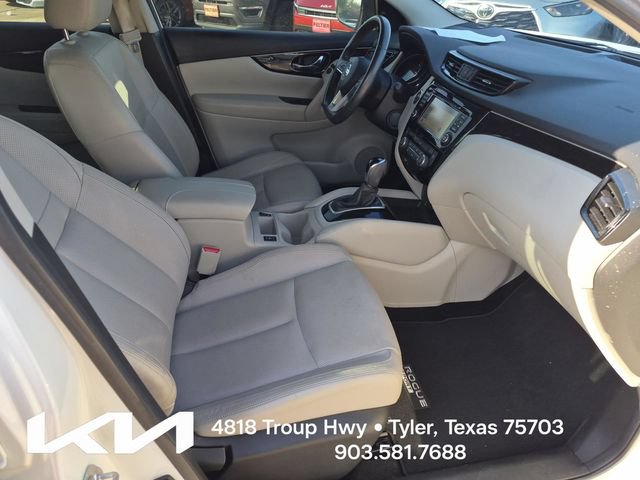 Used 2018 Nissan Rogue Sport SL w/ SL Premium Package FWD image 14