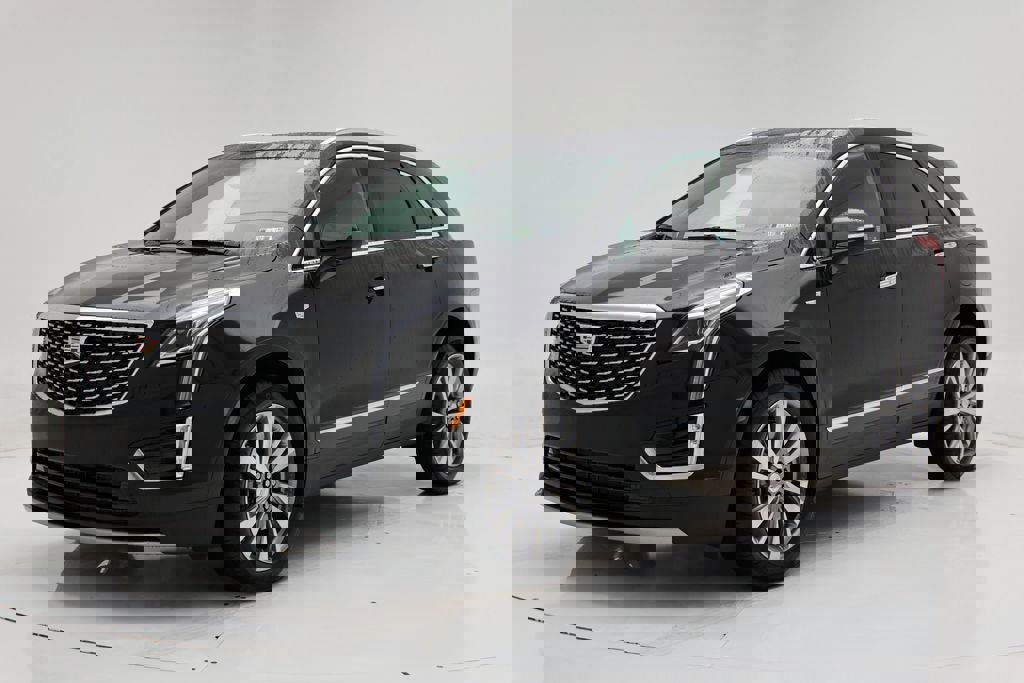 Used 2025 Cadillac XT5 Premium Luxury image 5