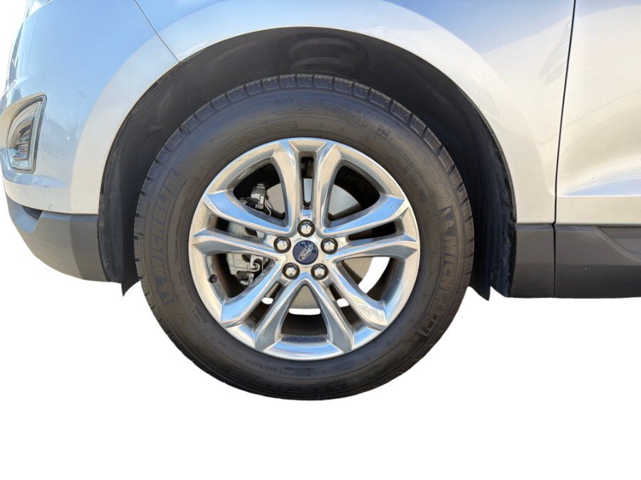 Used 2018 Ford Edge SEL w/ Equipment Group 201A FWD image 21