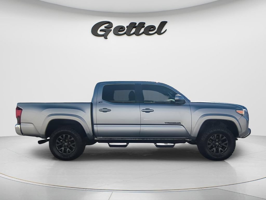 Used 2023 Toyota Tacoma SR5 AWD/4WD image 4