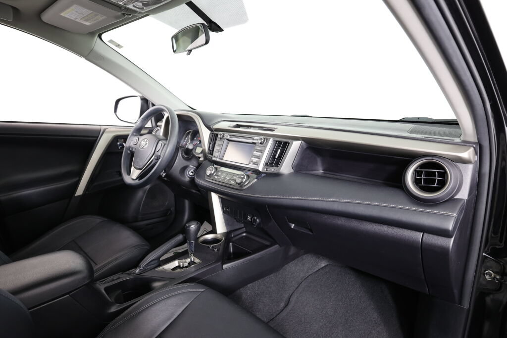Used 2015 Toyota RAV4 XLE AWD/4WD image 23