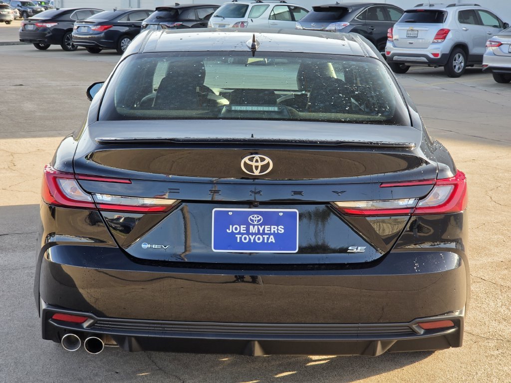 Used 2026 Toyota Camry SE FWD image 8