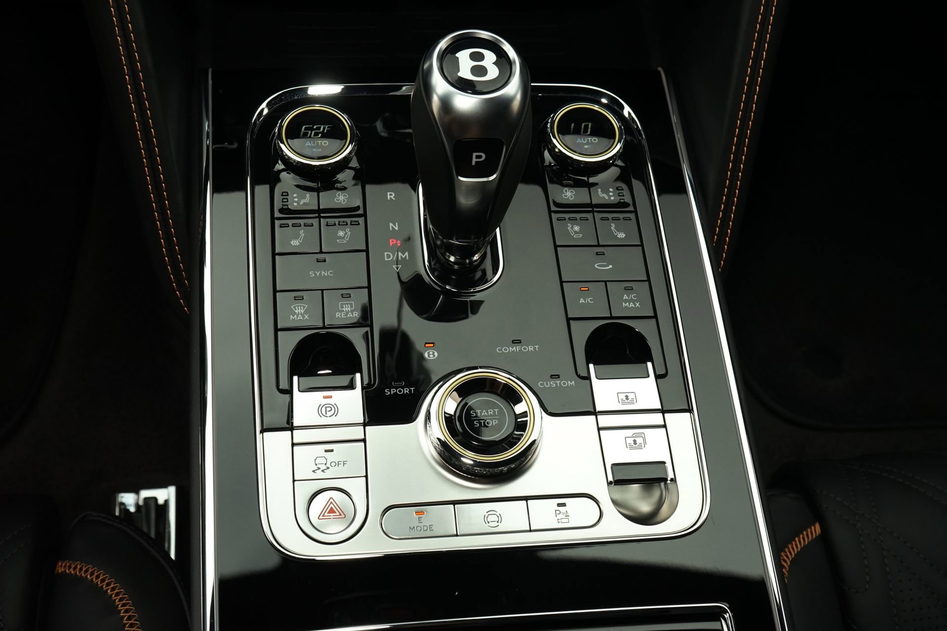 Used 2026 Bentley Flying Spur Azure image 19