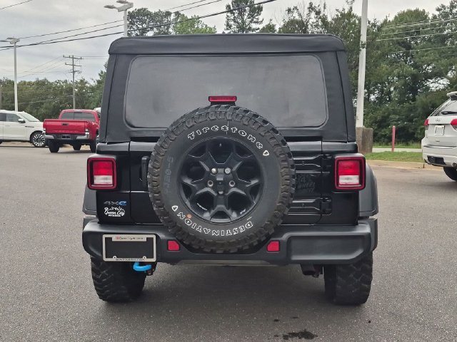 Used 2023 Jeep Wrangler Unlimited w/ Cold Weather Group AWD/4WD image 4