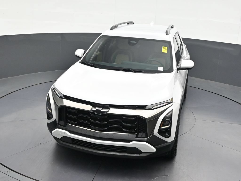 Used 2025 Chevrolet Equinox ACTIV w/ Safety and Technology Package FWD image 23