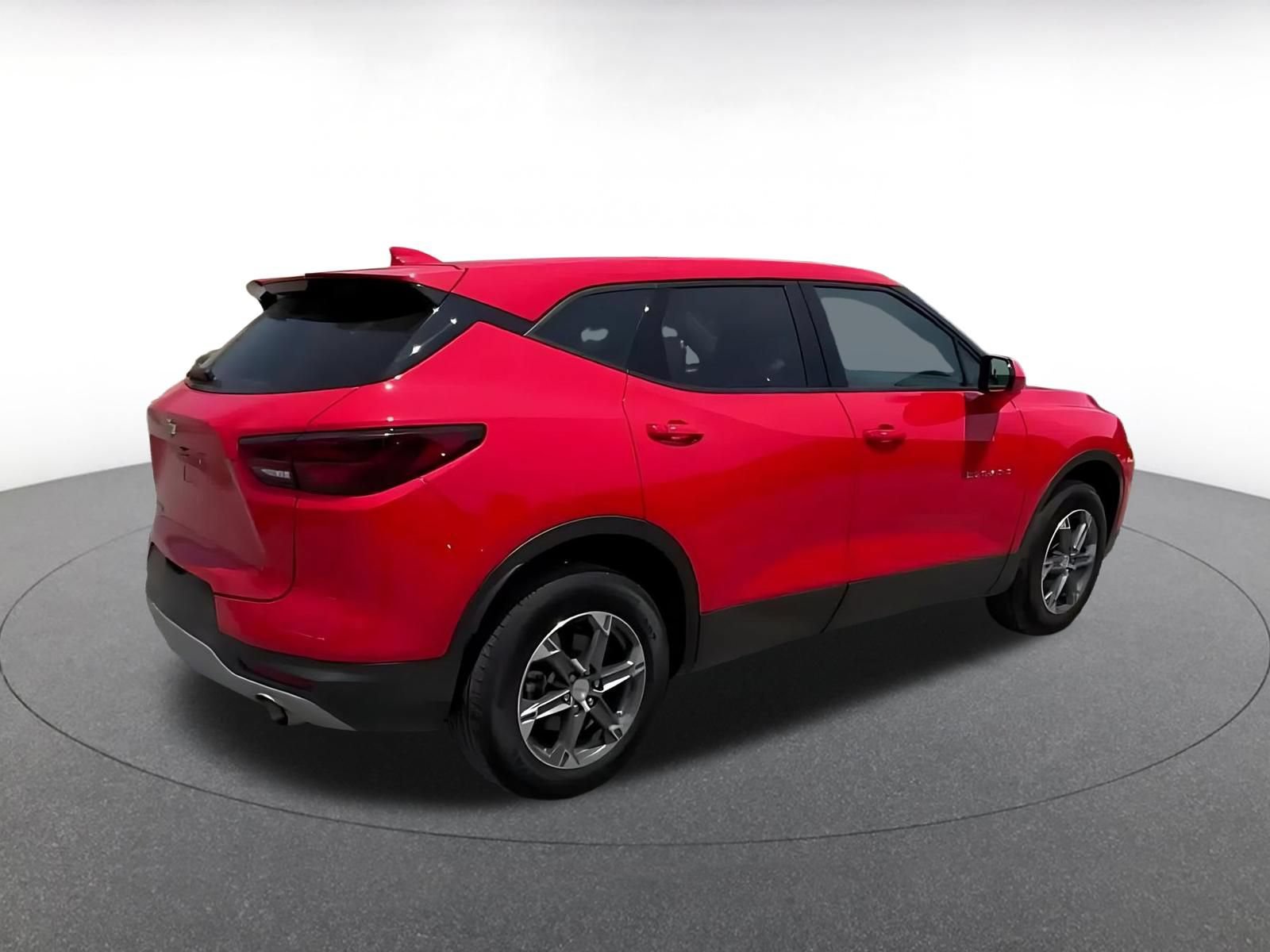 Used 2025 Chevrolet Blazer LT FWD image 15