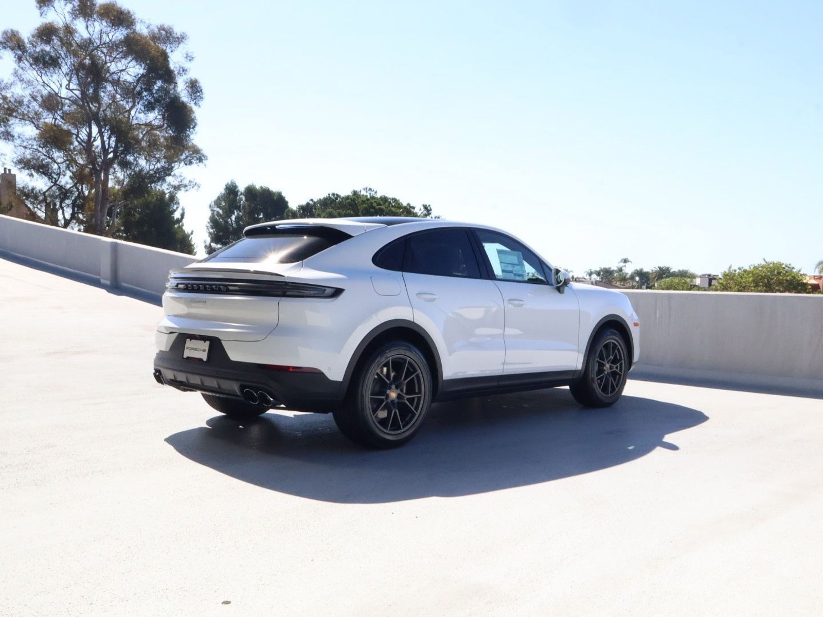 New 2026 Porsche Cayenne Coupe AWD/4WD image 8