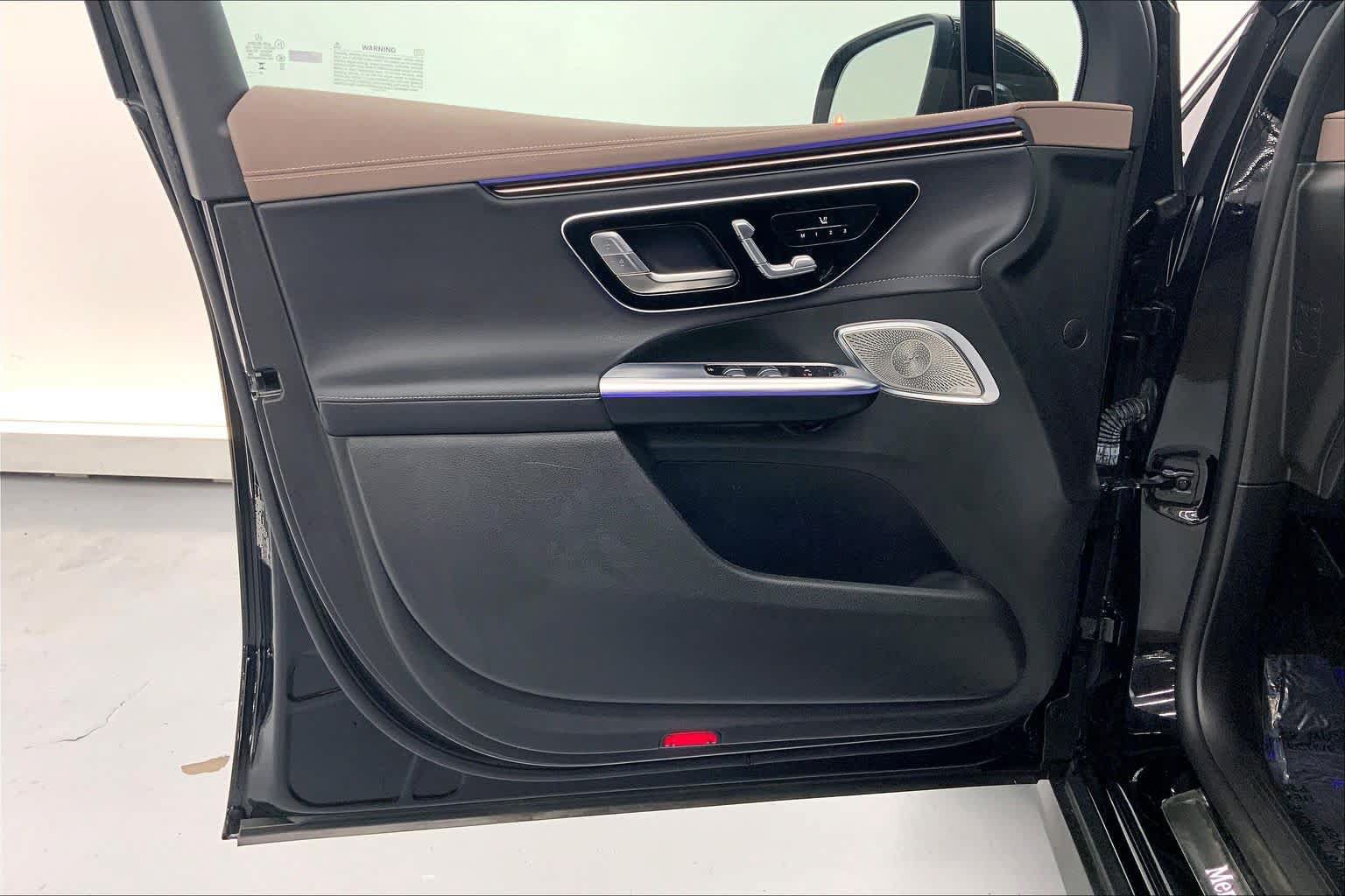 Used 2023 Mercedes-Benz EQE 350+ SUV image 19