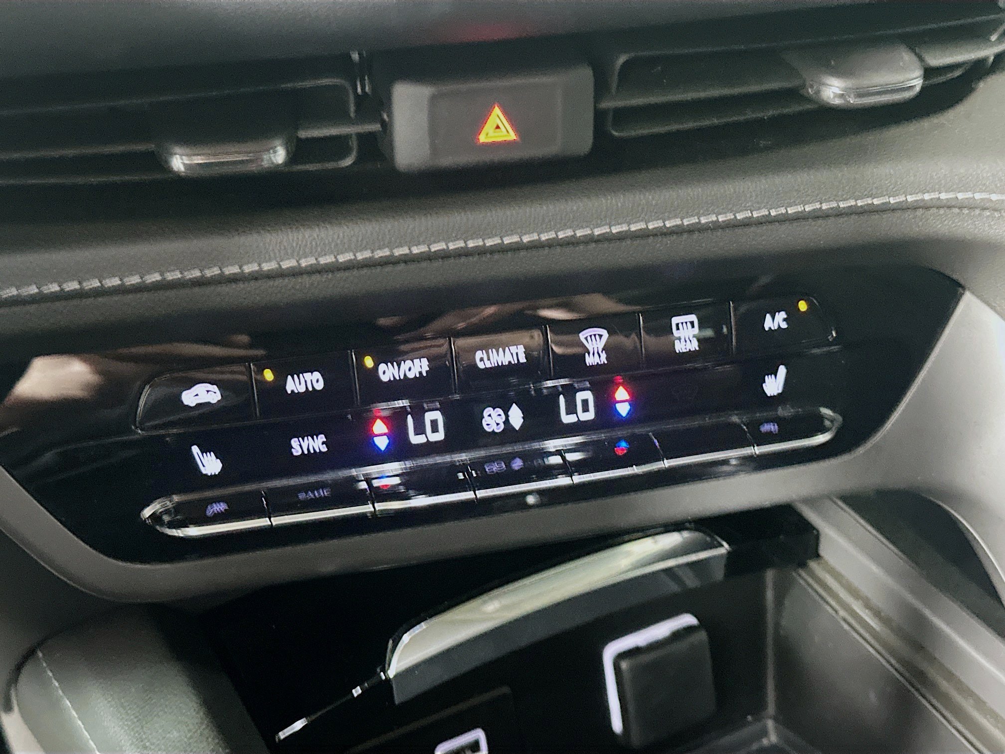 Used 2023 Buick Envision Essence w/ Sport Touring Package FWD image 23