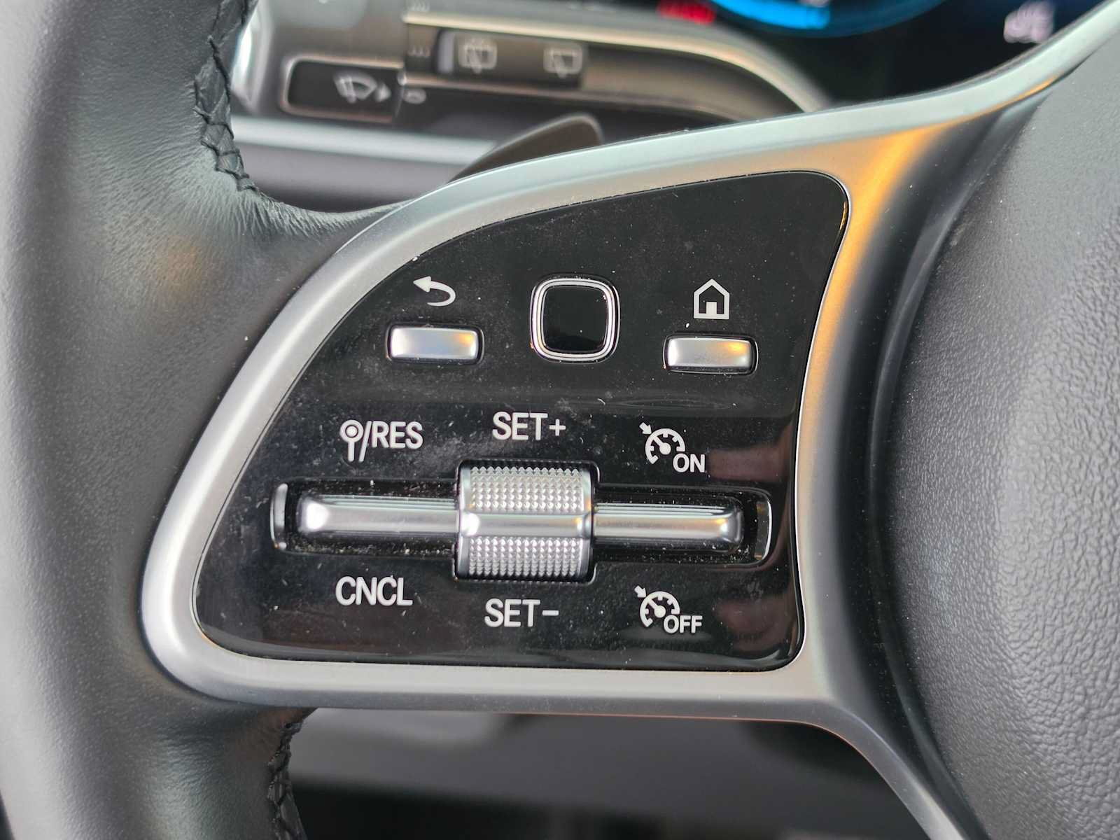 Certified 2022 Mercedes-Benz GLE 450 4MATIC image 31