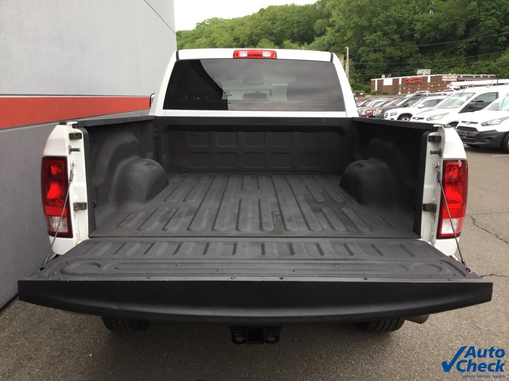Used 2015 RAM 3500 Tradesman w/ Chrome Appearance Group image 12