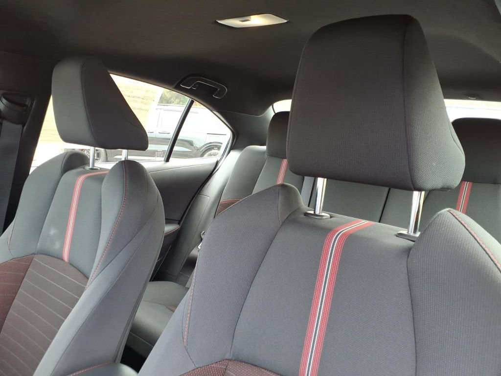 Used 2025 Toyota Corolla SE w/ Convenience Package FWD image 13