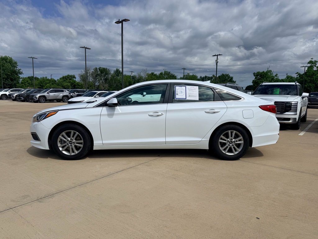 Used 2017 Hyundai Sonata SE FWD image 8
