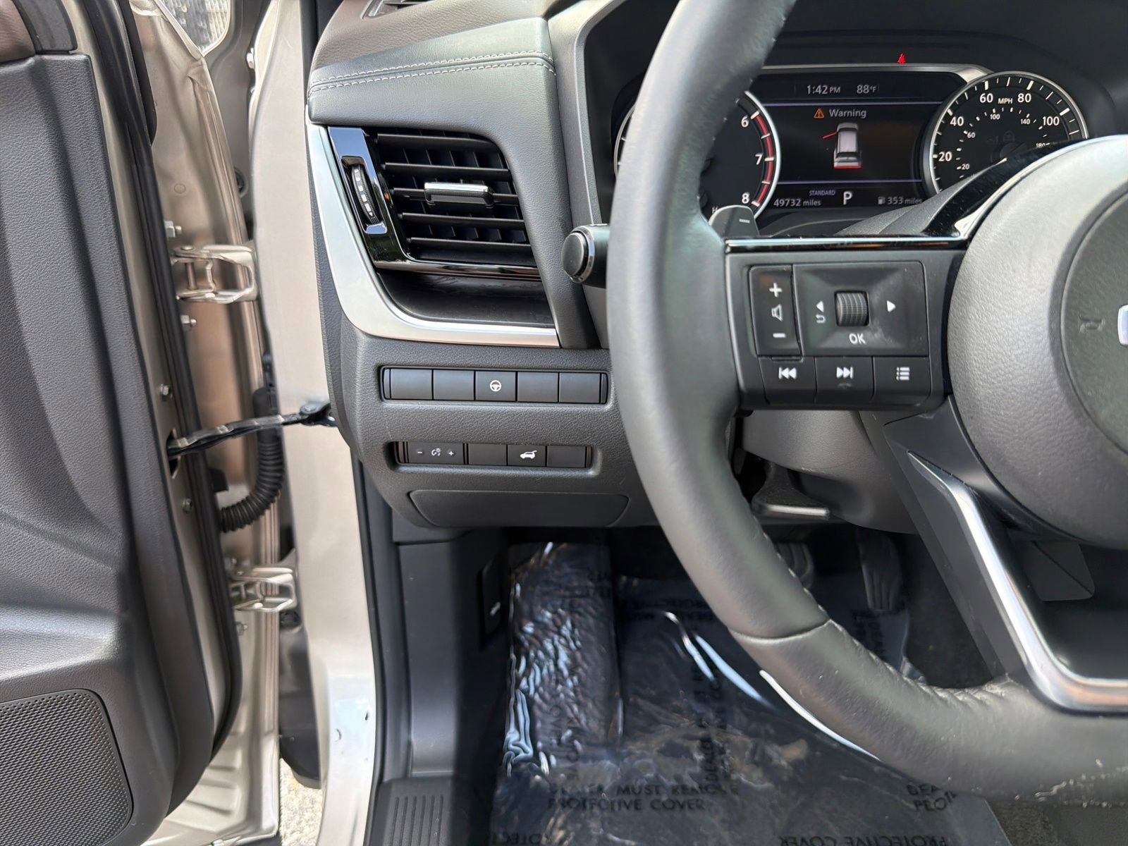 Used 2021 Nissan Rogue SL image 15