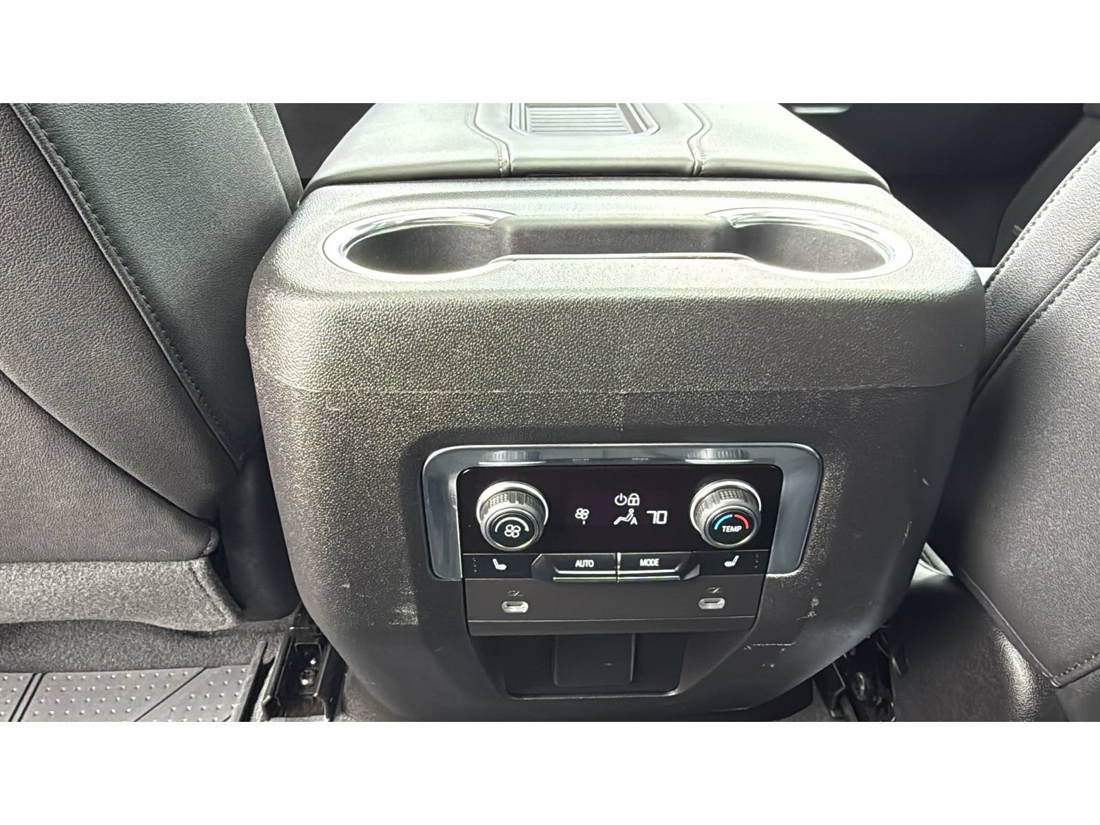 Used 2023 Chevrolet Tahoe LT w/ Luxury Package AWD/4WD image 35