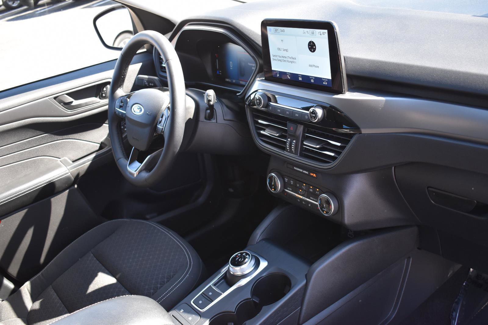 Used 2024 Ford Escape Active w/ Cold Weather Package image 12