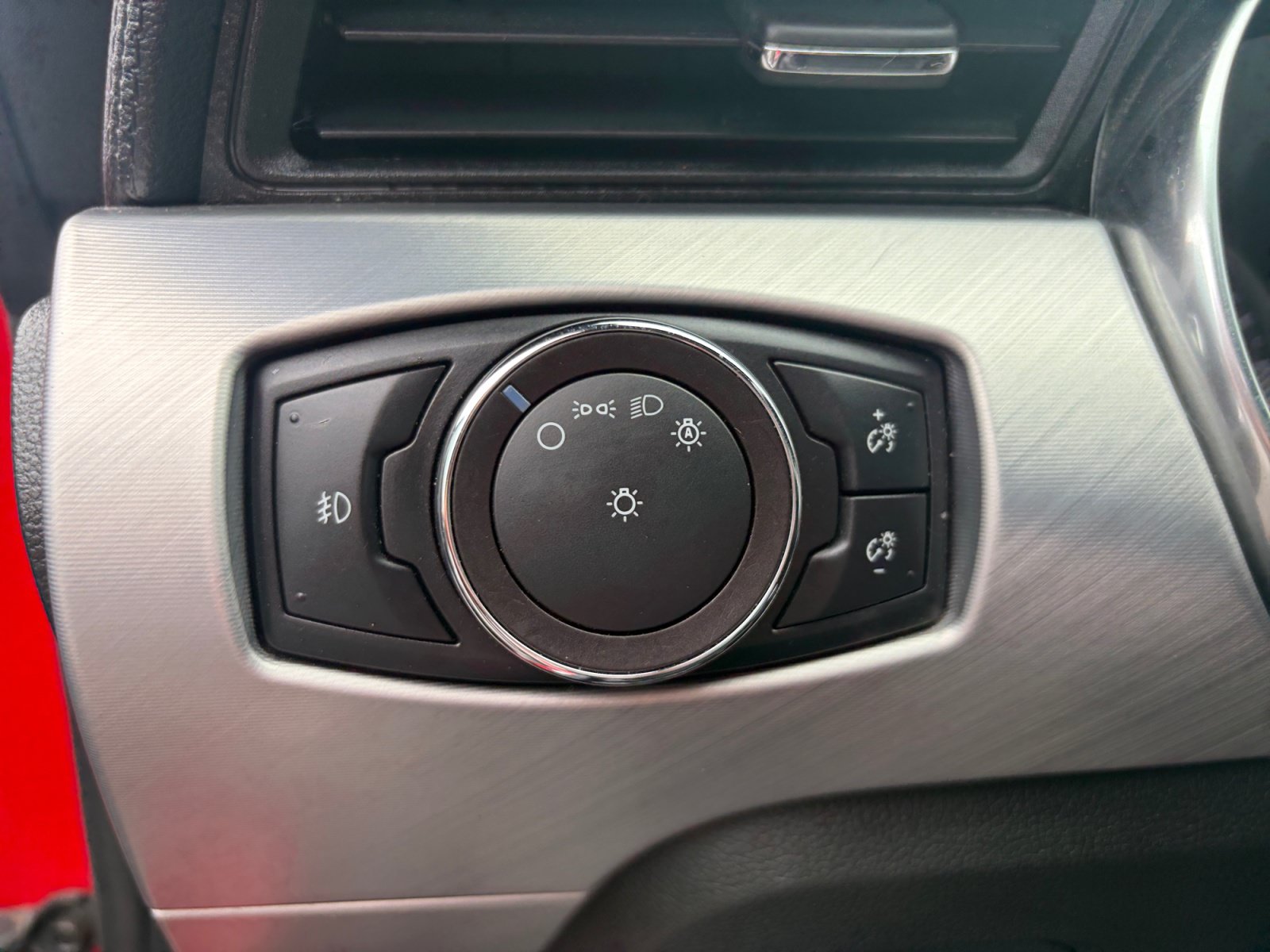 Used 2020 Ford Mustang Premium RWD image 30