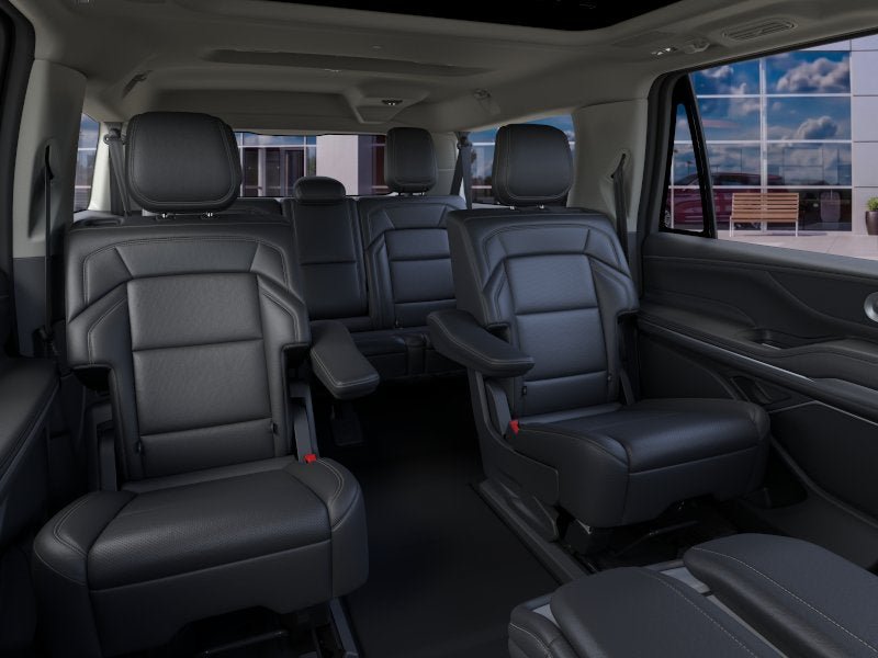 New 2026 Lincoln Navigator L Reserve AWD/4WD image 11