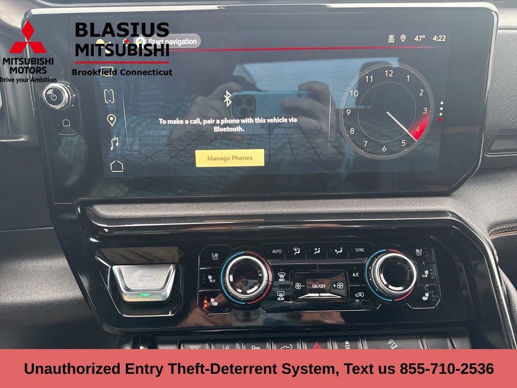 Used 2025 GMC Sierra 2500 AT4 image 32