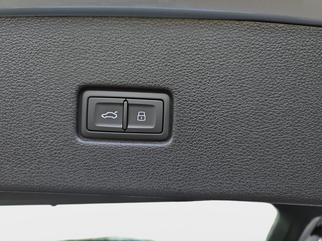 New 2026 Audi Q8 Prestige AWD/4WD image 13