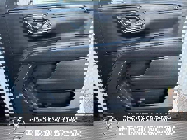 Used 2024 GMC Yukon SLT image 12