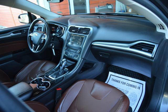 Used 2016 Ford Fusion SE w/ Equipment Group 202A image 15