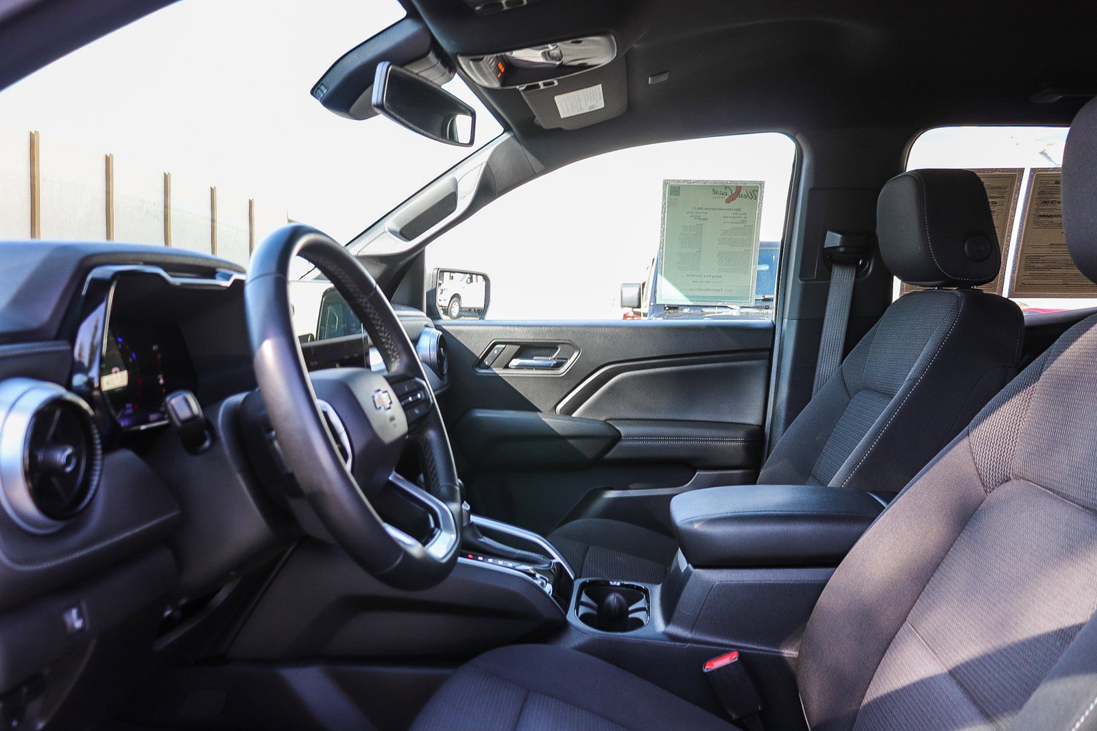 Used 2023 Chevrolet Colorado LT w/ LT Convenience Package II image 13