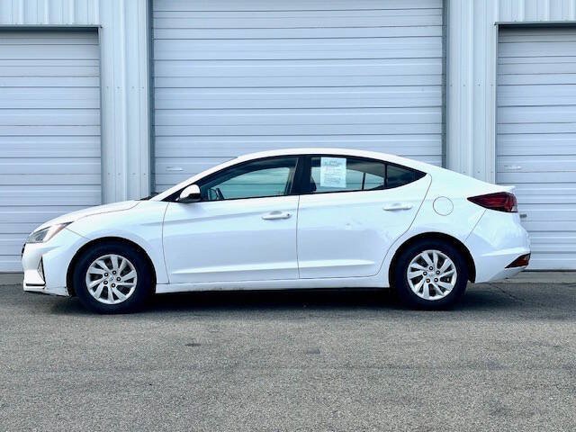 Used 2020 Hyundai Elantra SE w/ Cargo Package (C1) FWD image 8