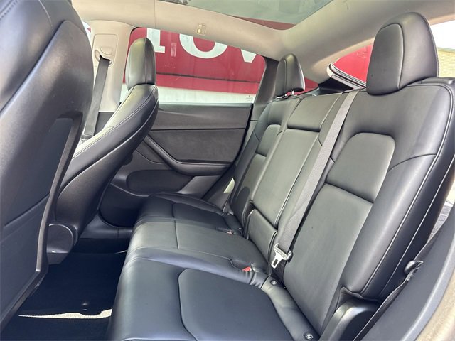 Used 2020 Tesla Model Y Long Range image 22