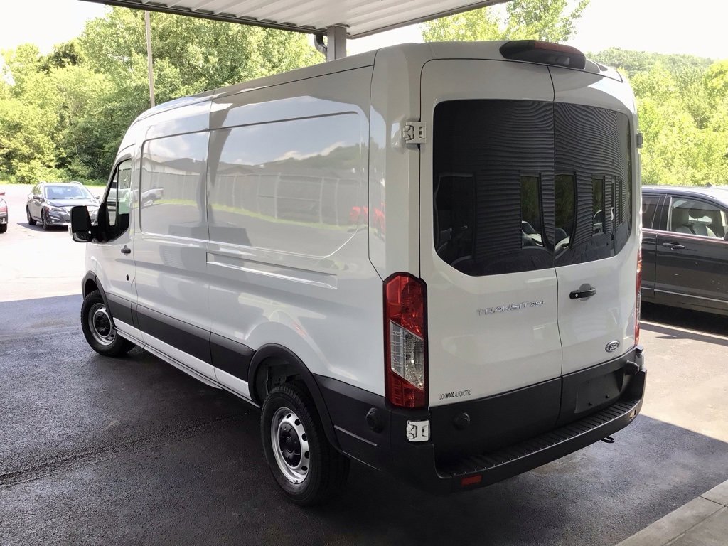 New 2025 Ford Transit 250 148 Medium Roof image 9