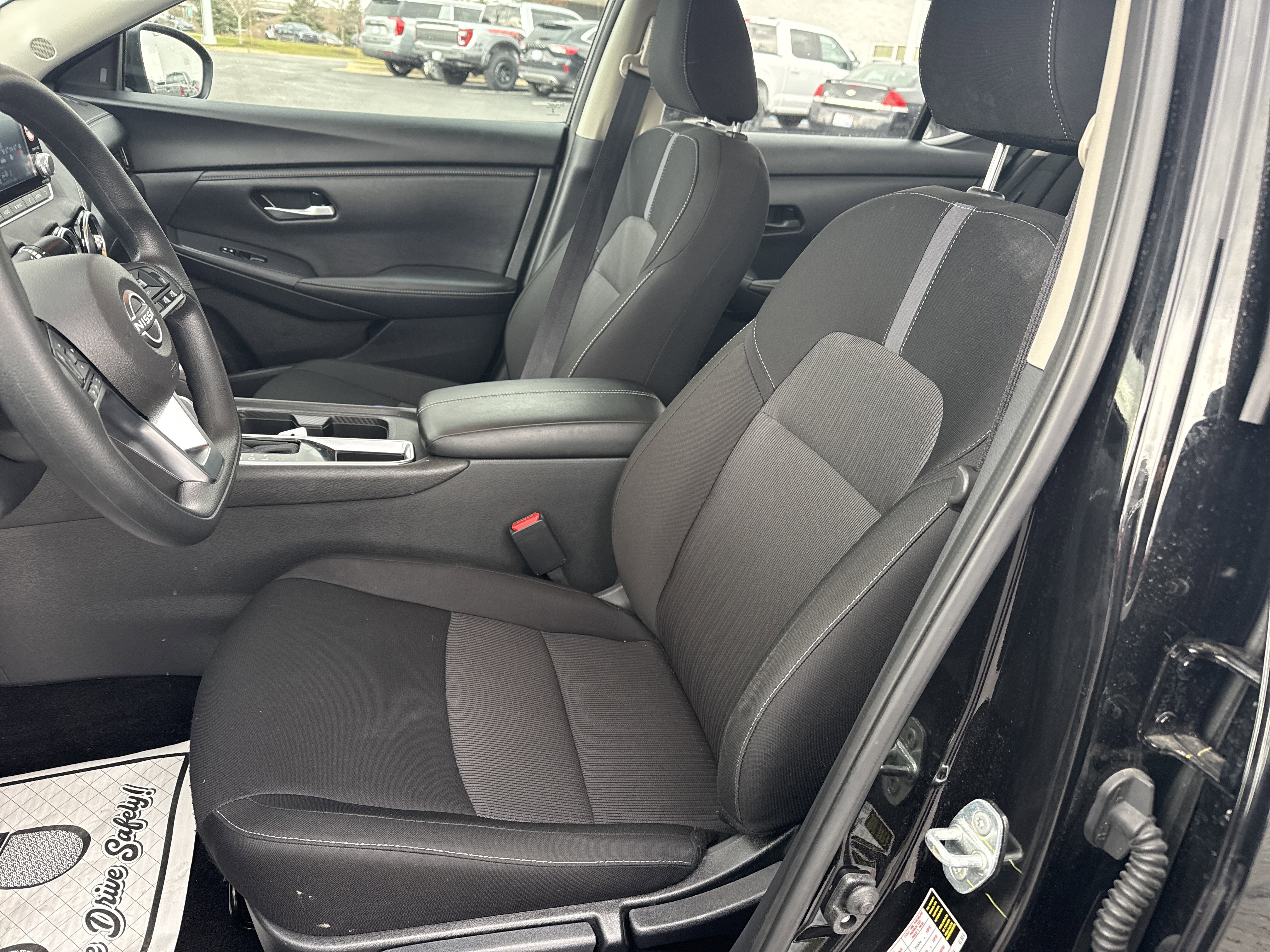 Used 2025 Nissan Sentra SV image 15