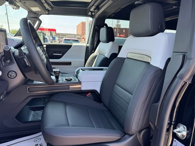 New 2025 GMC Hummer EV 2X w/ LPO, Illumination Package image 26