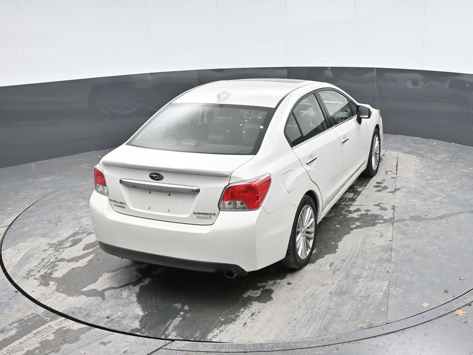 Used 2016 Subaru Impreza 2.0i Limited image 17