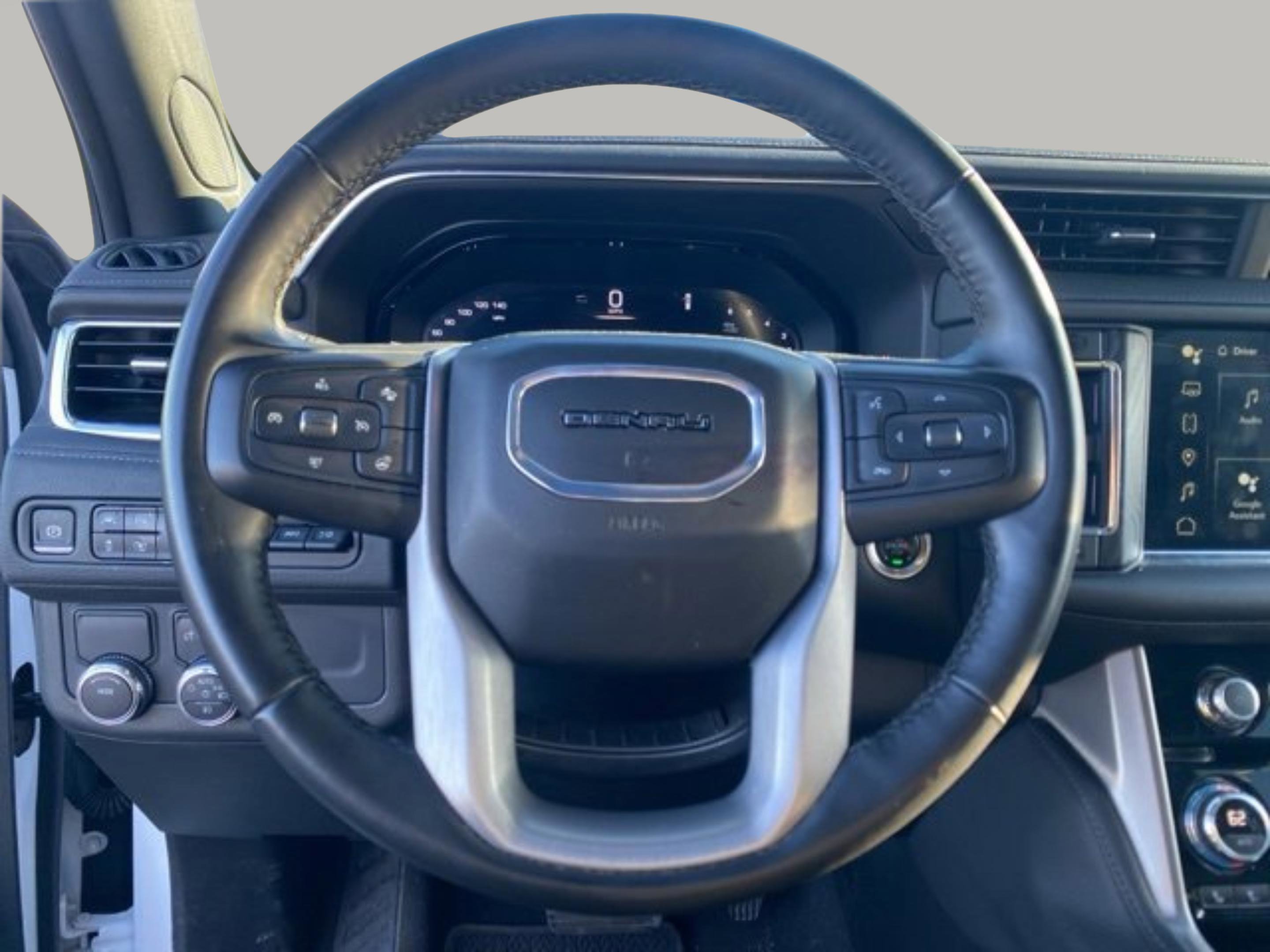 Used 2024 GMC Yukon XL Denali RWD image 17