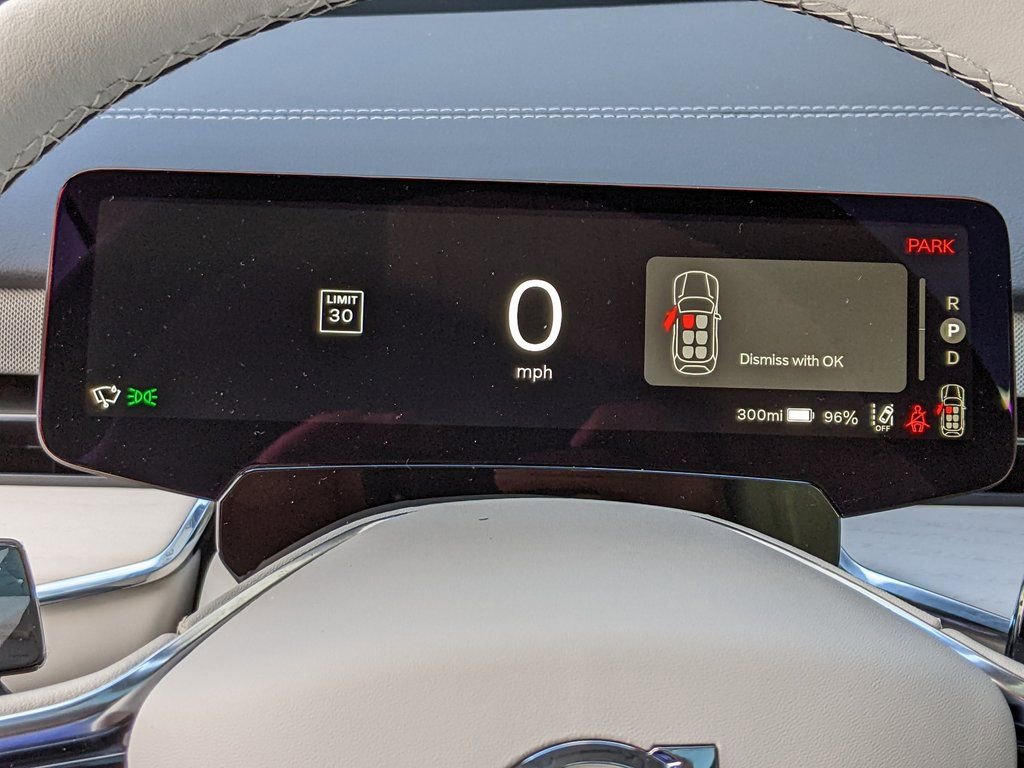 New 2025 Volvo EX90 Plus w/ Protection Package Premier image 16