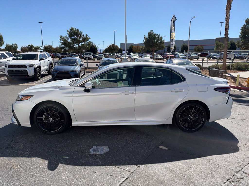 Used 2023 Toyota Camry XSE FWD image 2