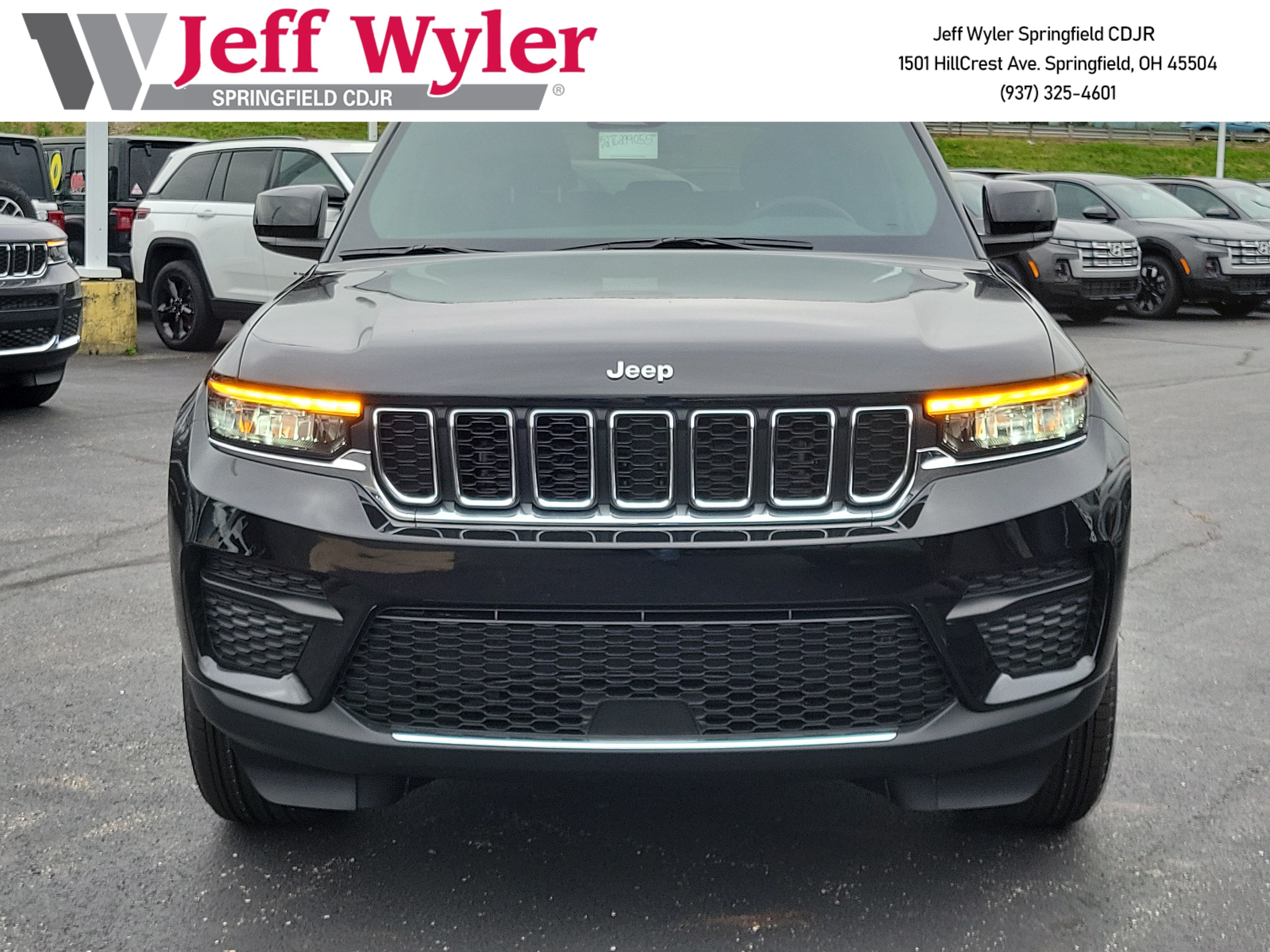 New 2026 Jeep Grand Cherokee Laredo X AWD/4WD image 2