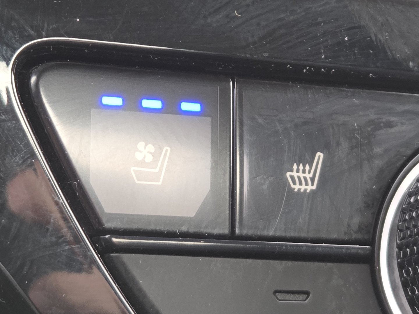 Used 2025 Honda Accord Touring image 7