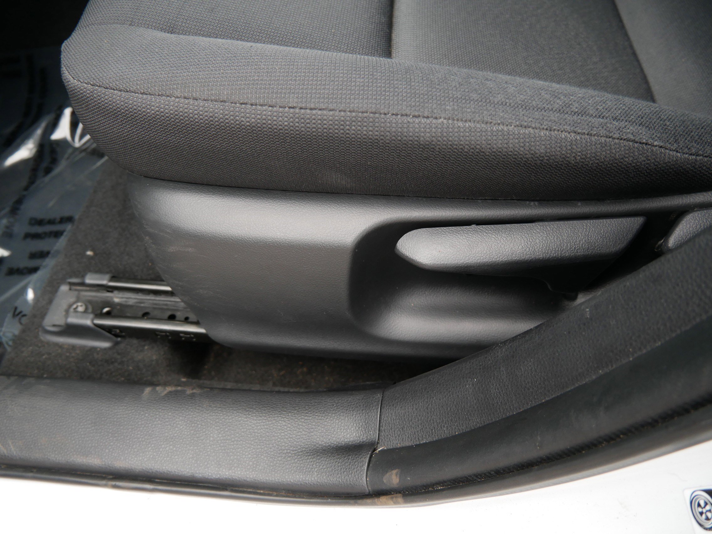 Used 2023 Toyota Corolla LE image 19