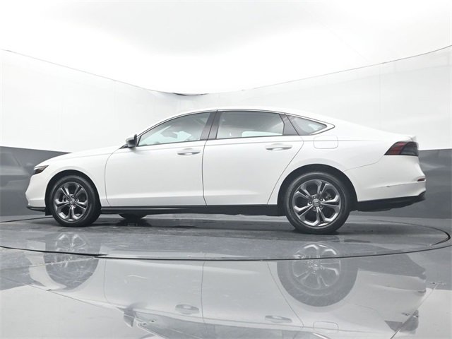 Used 2023 Honda Accord EX image 9