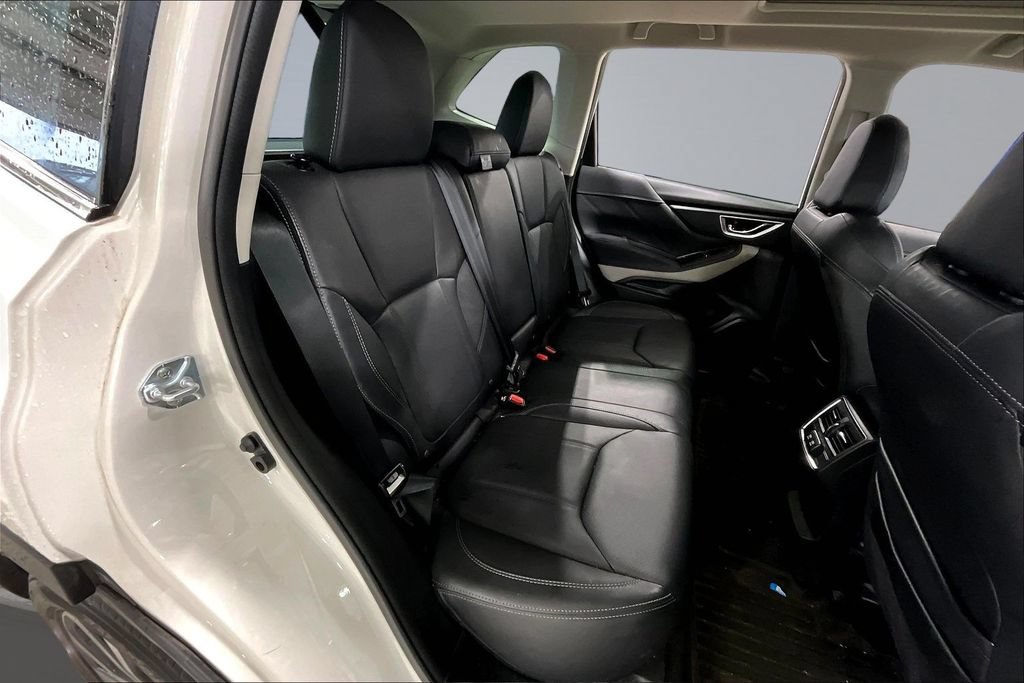 Used 2023 Subaru Forester Limited AWD/4WD image 23