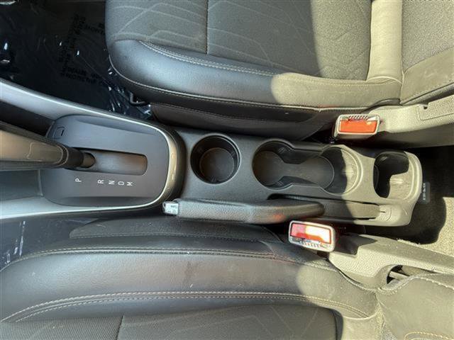 Certified 2022 Chevrolet Trax LT w/ LT Convenience Package image 23