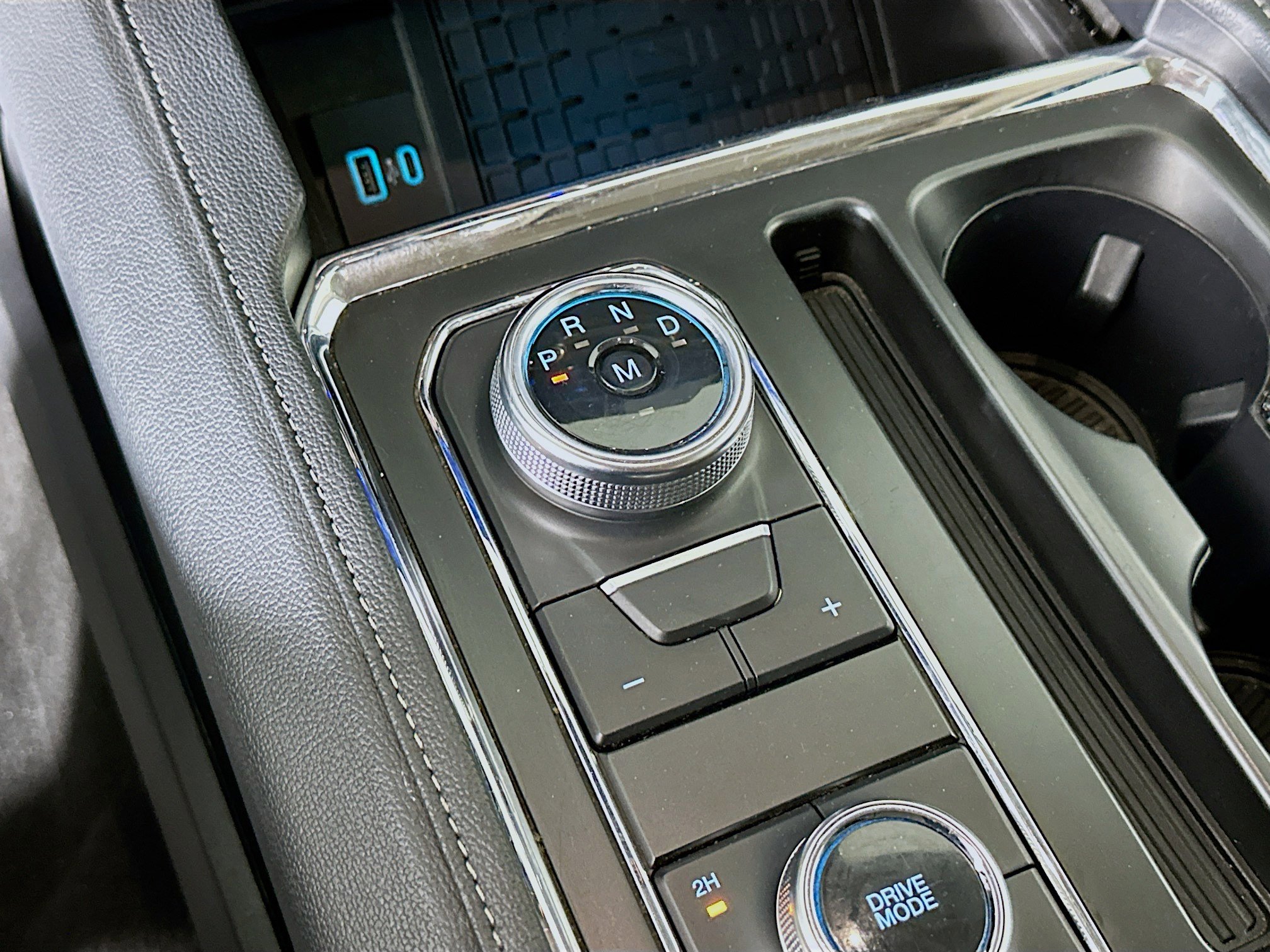 Used 2024 Ford Expedition XLT image 25