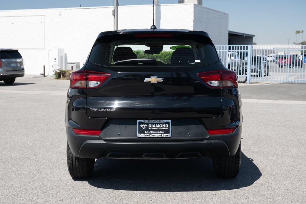 Used 2021 Chevrolet TrailBlazer LS FWD image 5
