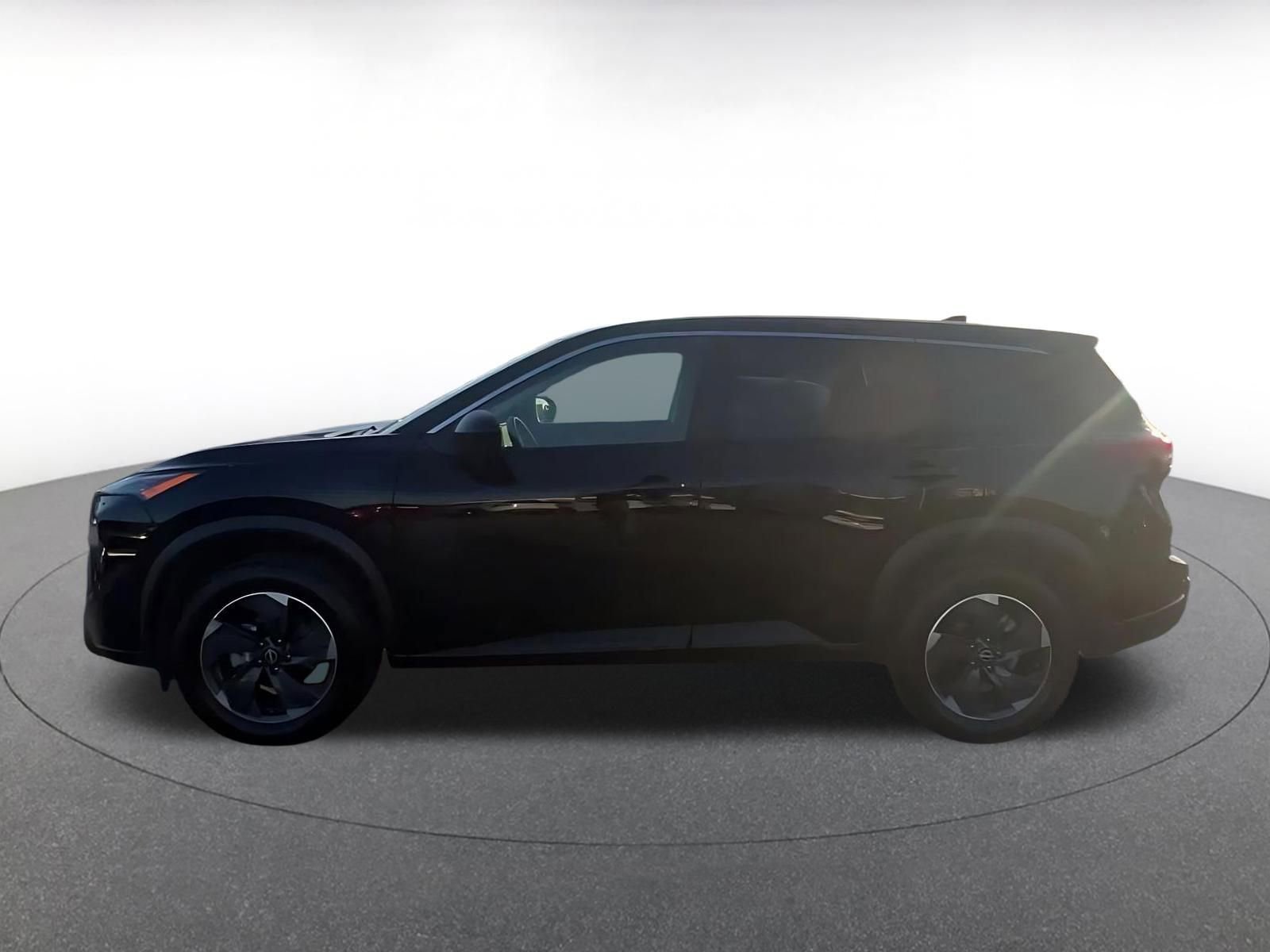 Used 2025 Nissan Rogue SV AWD/4WD image 9