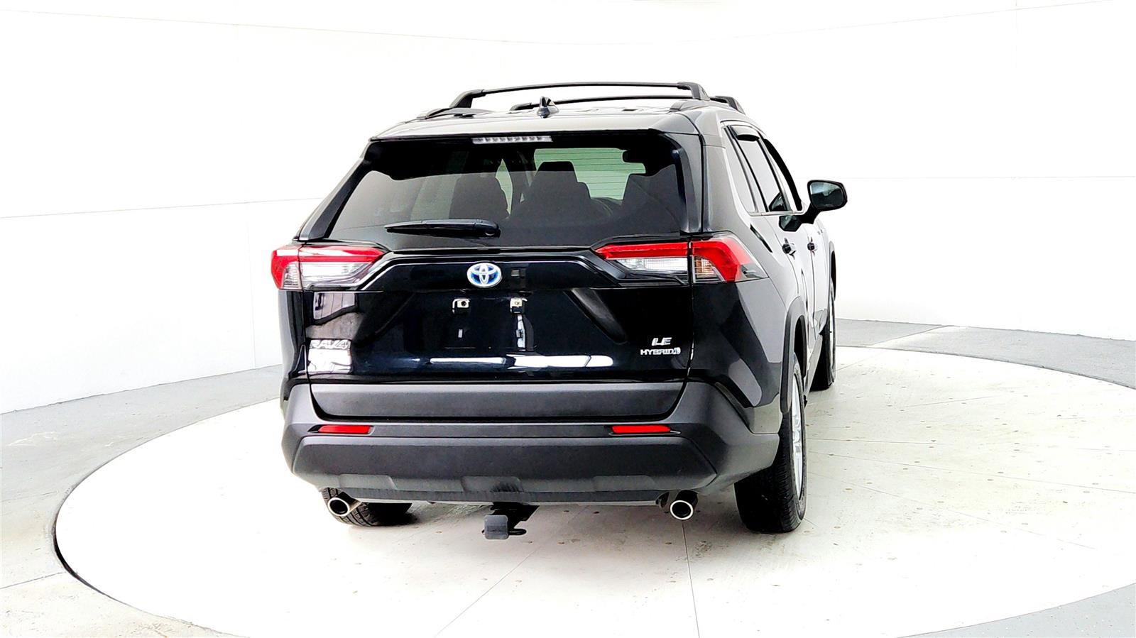 Certified 2021 Toyota RAV4 LE image 5