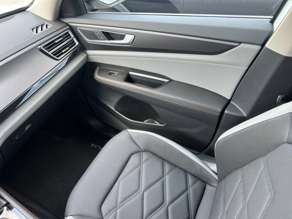 Used 2026 Volkswagen Atlas Peak Edition AWD/4WD image 26