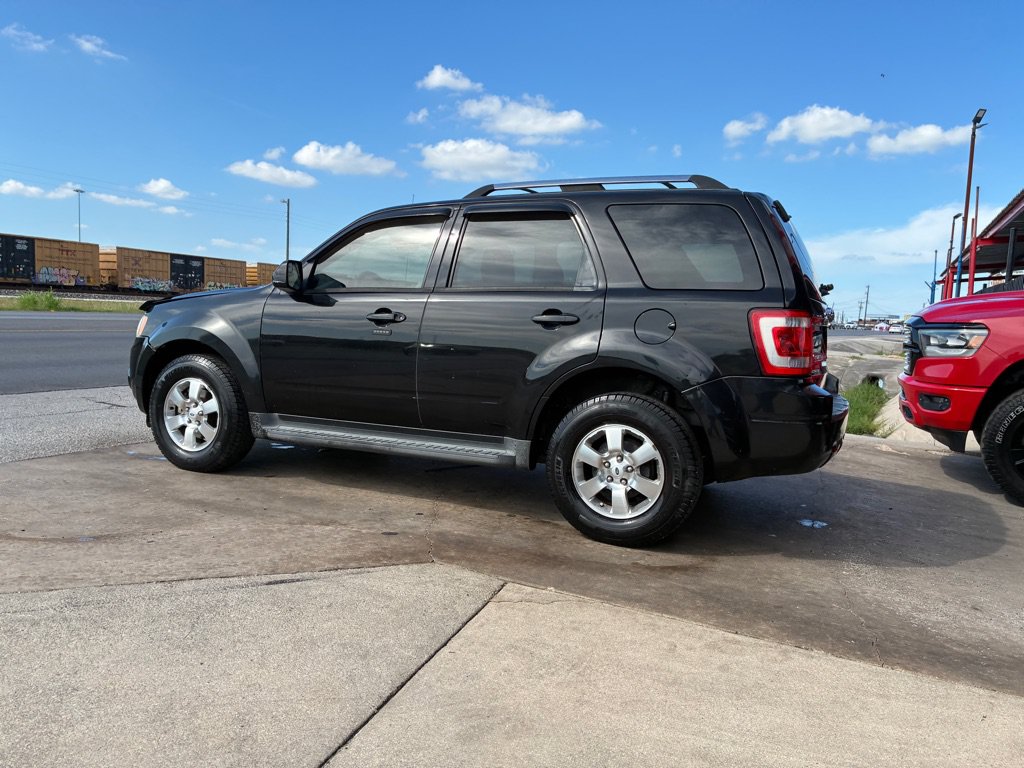Used 2011 Ford Escape Limited w/ 302A Rapid Spec Order Code FWD image 5