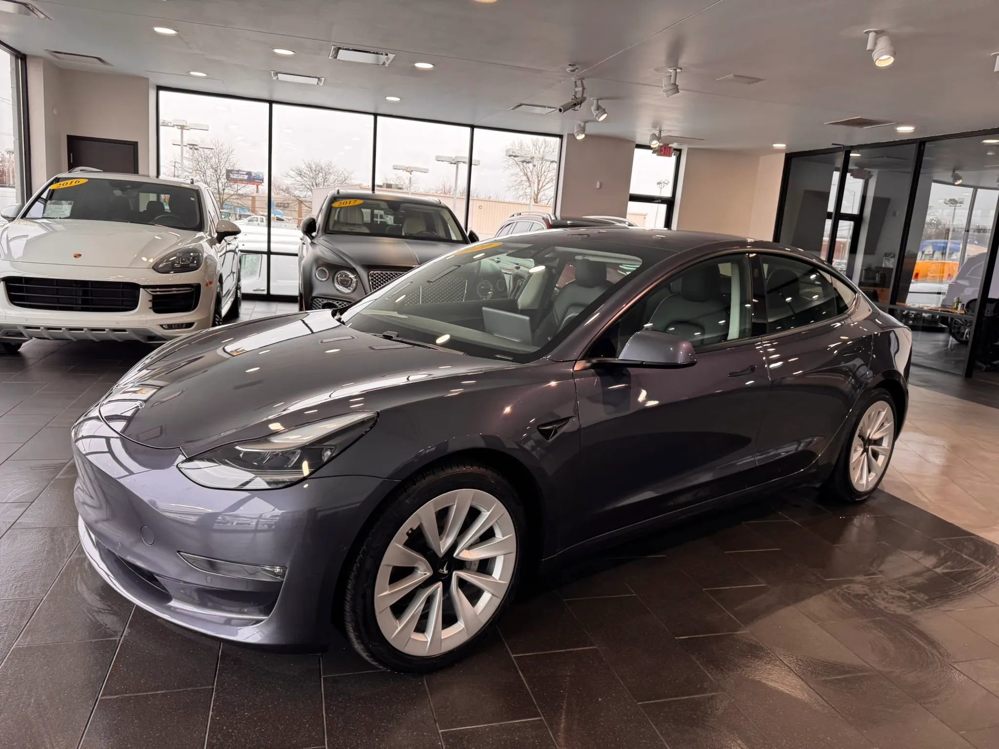 Used 2021 Tesla Model 3 Long Range image 2